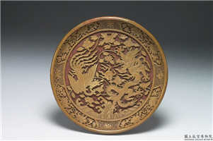 明　嘉靖（1522-1566）剔黄山海龙凤花卉纹圆盘,明 嘉靖,漆,盛装器