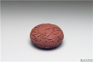 清　乾隆（1736-1795）剔红锦荔圆盒,清 乾隆,漆,盛装器