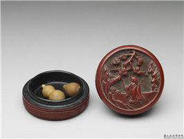 清乾隆雕漆人物盒 (内贮清 十八世纪 小葫芦鼻烟壶),清 十八世纪,漆,盛装器