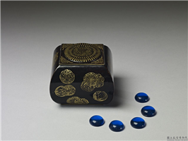 清 玻璃围棋子 附黑漆描金棋罐,清,单色玻璃,文具文玩