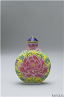 清 乾隆 玻璃胎画珐琅牡丹鼻烟壶,清 高宗 乾隆,玻璃,盛装器