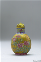 清 乾隆 玻璃胎画珐琅金地花卉鼻烟壶,清 高宗 乾隆,玻璃,盛装器