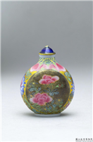 清 乾隆 玻璃胎画珐琅花卉鼻烟壶,清 高宗 乾隆,玻璃,盛装器