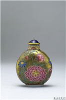 清 乾隆 玻璃胎画珐琅金地花卉鼻烟壶,清 高宗 乾隆,玻璃,盛装器