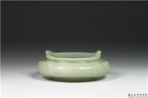 清 青玉云纹扁圆炉,清,玉石,香具/盛装器