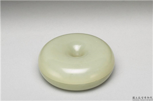 清 青玉环形盒,清,玉石,香具/盛装器