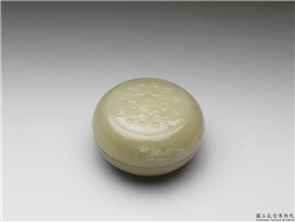 清 青玉雕云纹圆盒,清,玉石,香具/盛装器