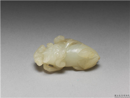 清 玉兽衔灵芝,清 西元1644-1911年,玉石珠宝,服饰佩饰