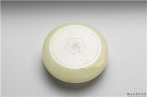 清 青白玉梅花小圆盒,清,玉石,香具/盛装器