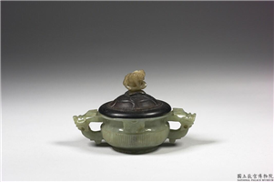 清 青玉直纹炉,清,玉石,香具/盛装器