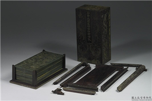 清 刻高宗御笔土尔扈特全部归顺记青玉版册（十页）,清 乾隆,玉石珠宝,陈设