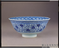 明 宣德 青花转枝花叶莲塘纹碗,明 宣德,陶瓷,食器