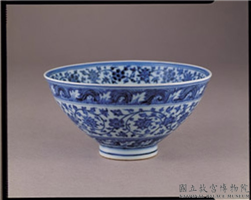 明 宣德窑 青花波涛缠枝莲纹碗,明 宣德,陶瓷,食器