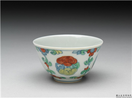 明 成化窑 斗彩花卉团云芝杯,明 成化,,饮器