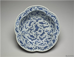 明 万历 青花鱼藻梅花式洗,明 万历,陶瓷,盛装器