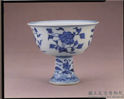 明 宣德窑 青花折枝四季花卉纹高足盅,明 宣德,陶瓷,盛装器