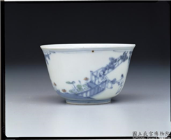 明 成化款 点彩赏菊图杯,明 成化,,饮器