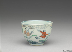 明 嘉靖窑 斗彩婴戏图杯,明 嘉靖,,饮器