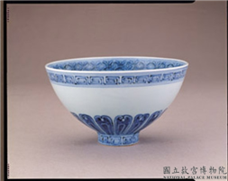 明 宣德 青花莲瓣纹莲子碗,明 宣德,陶瓷,食器