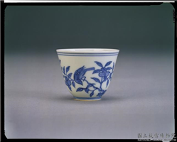 明 成化窑 青花花果纹杯,明 成化,陶瓷,饮器