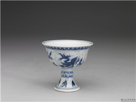 明 宣德窑 青花海兽波涛纹凸节高足杯(青兽白涛),明 宣德,陶瓷,盛装器