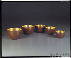清 乾隆 宜兴紫砂胎紫金釉套杯,清,陶瓷,盛装器