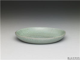 北宋 汝窑 青瓷碟（「丙蔡」铭）,北宋,陶瓷,盛装器