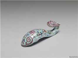 清 粉彩福寿花卉龙首带鈎 	,清朝,,服饰、佩饰