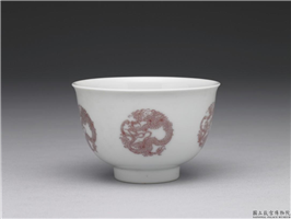 清 康熙 白地描红团龙纹盅,清 圣祖,,饮器