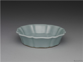 清 乾隆 仿官釉青瓷花式洗,清 高宗,,文具、文玩