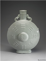 清 雍正 仿哥釉青瓷八卦纹宝月扁壶,清 世宗,,陈设