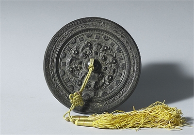 明 仿汉神人神兽画像镜
