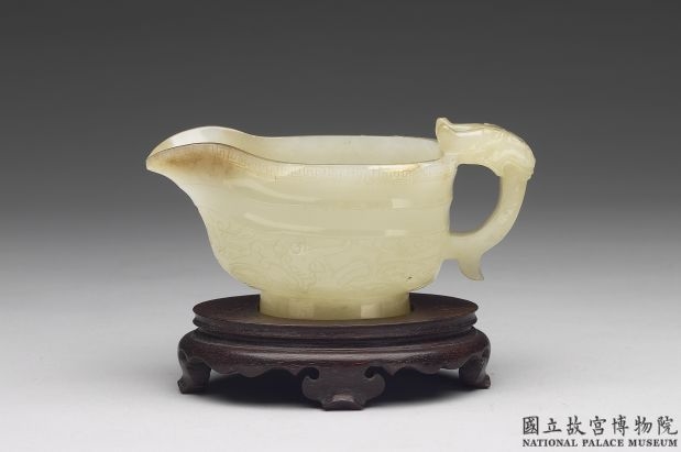 清 白玉匜