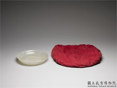清 白玉盘