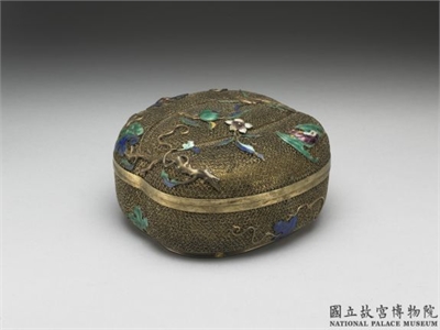 清  金属胎累丝烧蓝珐琅桃式盒