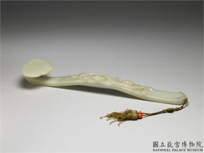 清 乾隆 白玉御制诗花卉如意