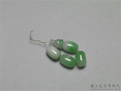 清 翠玉佛头塔