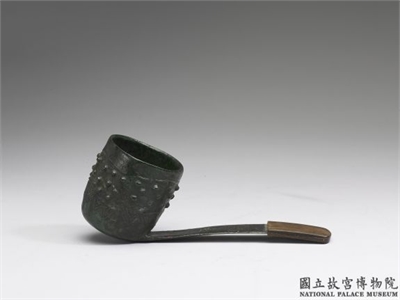 商後期  乳丁纹勺（斗）