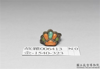 清 乾隆 银嵌珊瑚松石戒指