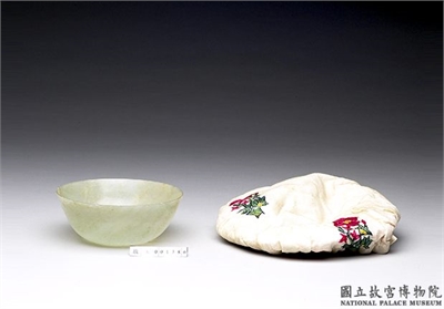 清 青玉碗