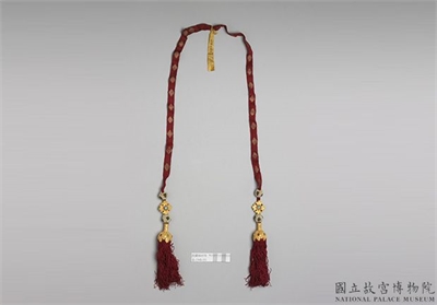 清 金镶松石花紫线穗