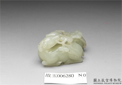 清 白玉双鹿（附木座）